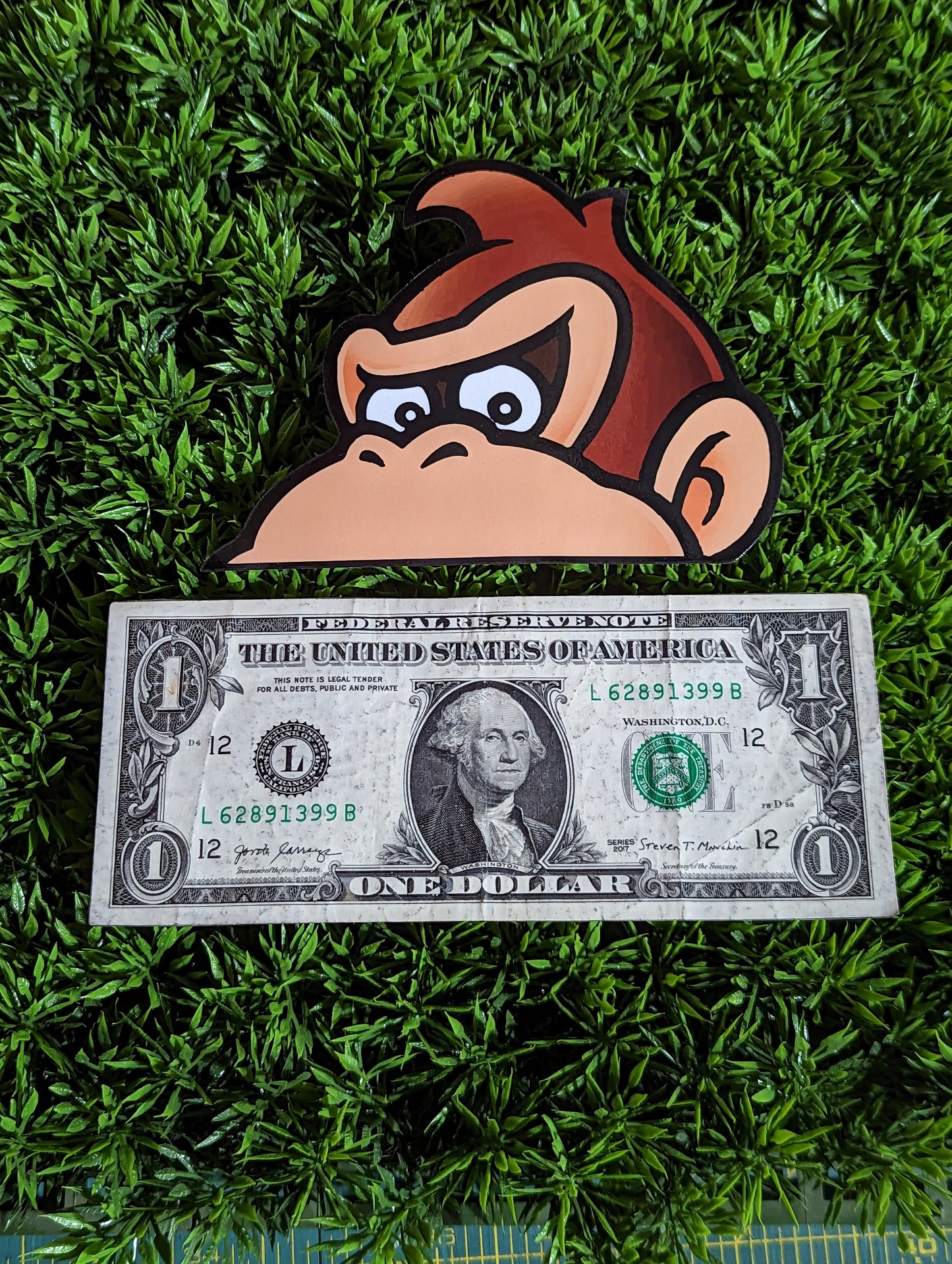 Kong Peeker