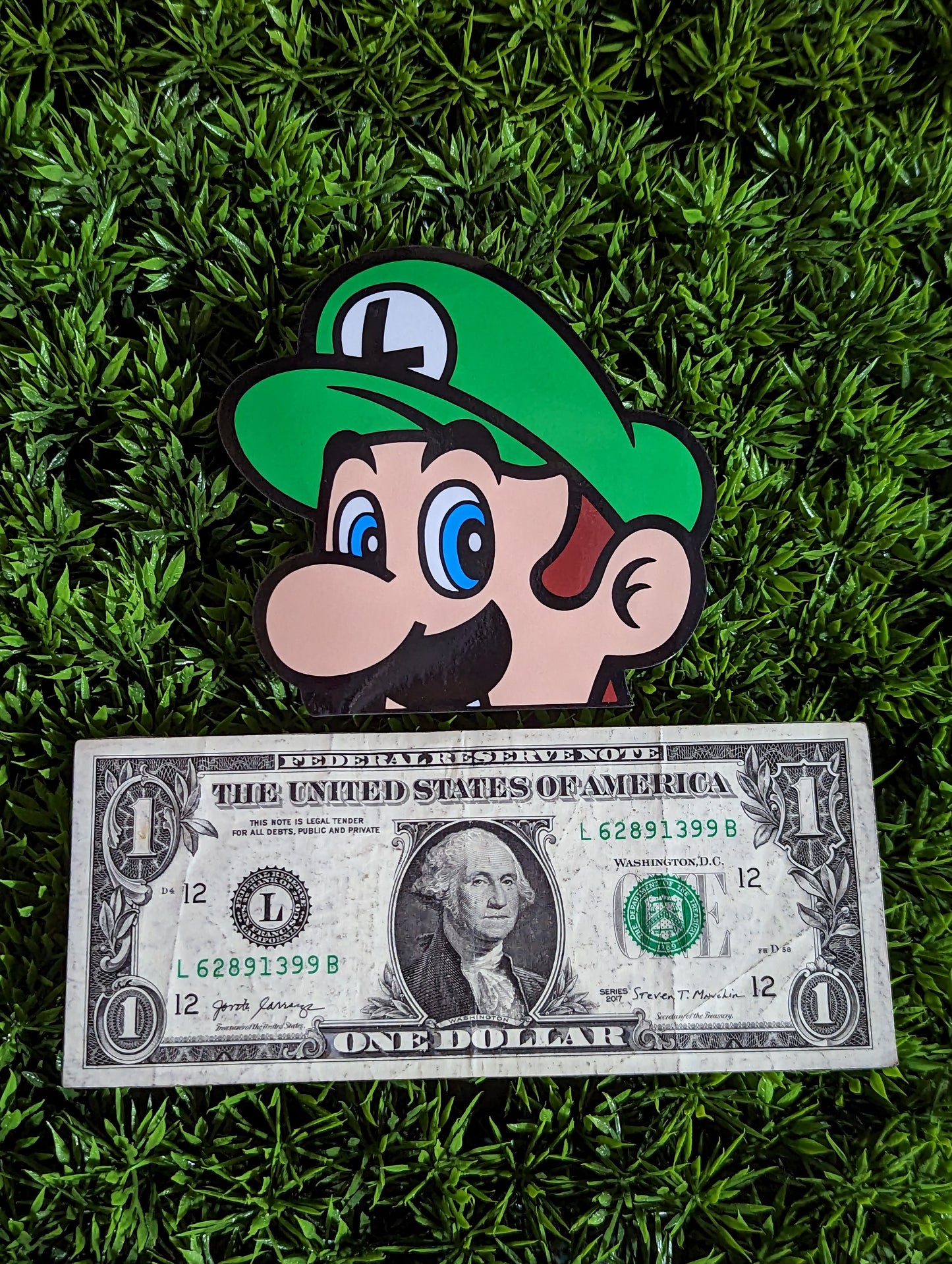 Super Green Pumber Peeker