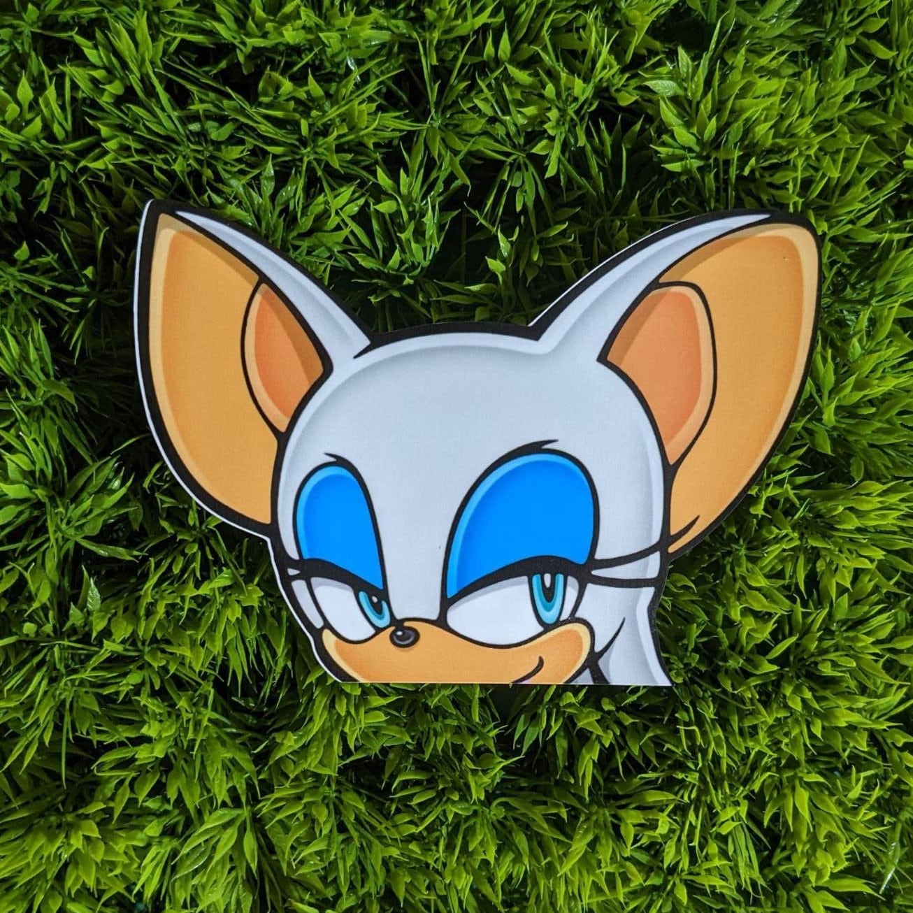 Rouge the Bat Hedgehog Peeker Sticker Decal